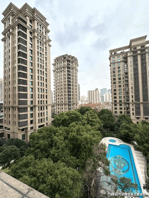 2026年上海華府天地樓盤百科 售樓處電話、項(xiàng)目詳情與網(wǎng)站信息全解析